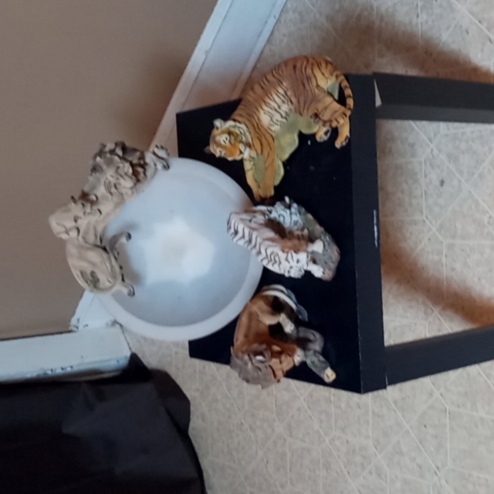 Animals figure